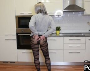 BLACK PANTYHOSE TEASE