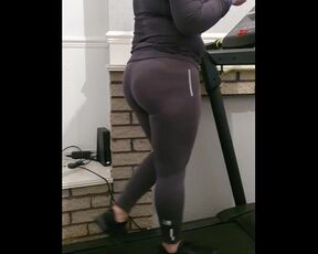 Can you fuck me on treadmill ?
