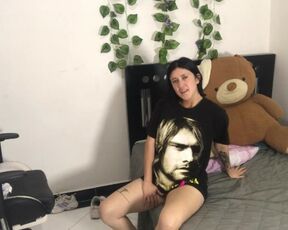 I invite my friend to play with the lush