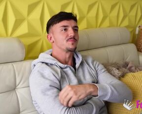 An amazing porn debut by Lana Villafuerte: The sexiest chubby Latina you'll see today!