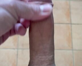 Rubbing my dry dick before work, feeling horny after my early run. I just want to enjoy the strokes.