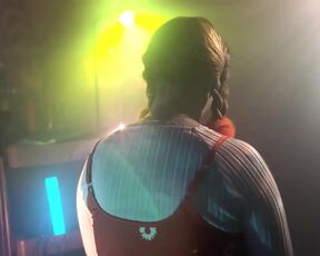 Stepdaddy and I Play the Blindfold Make Me Cum Game